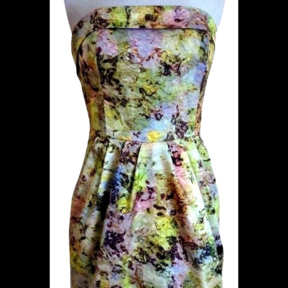 Strapless watercolor mini with pockets!